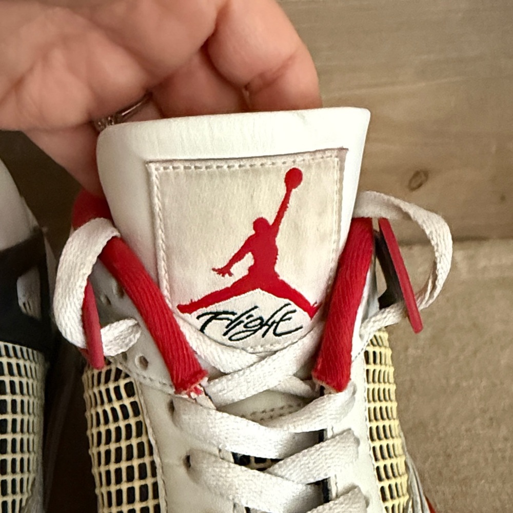 Authentic | 🔥 Fire Red Jordan 4 - Picture 12 of 17